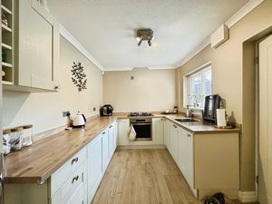 Kitchen- click for photo gallery